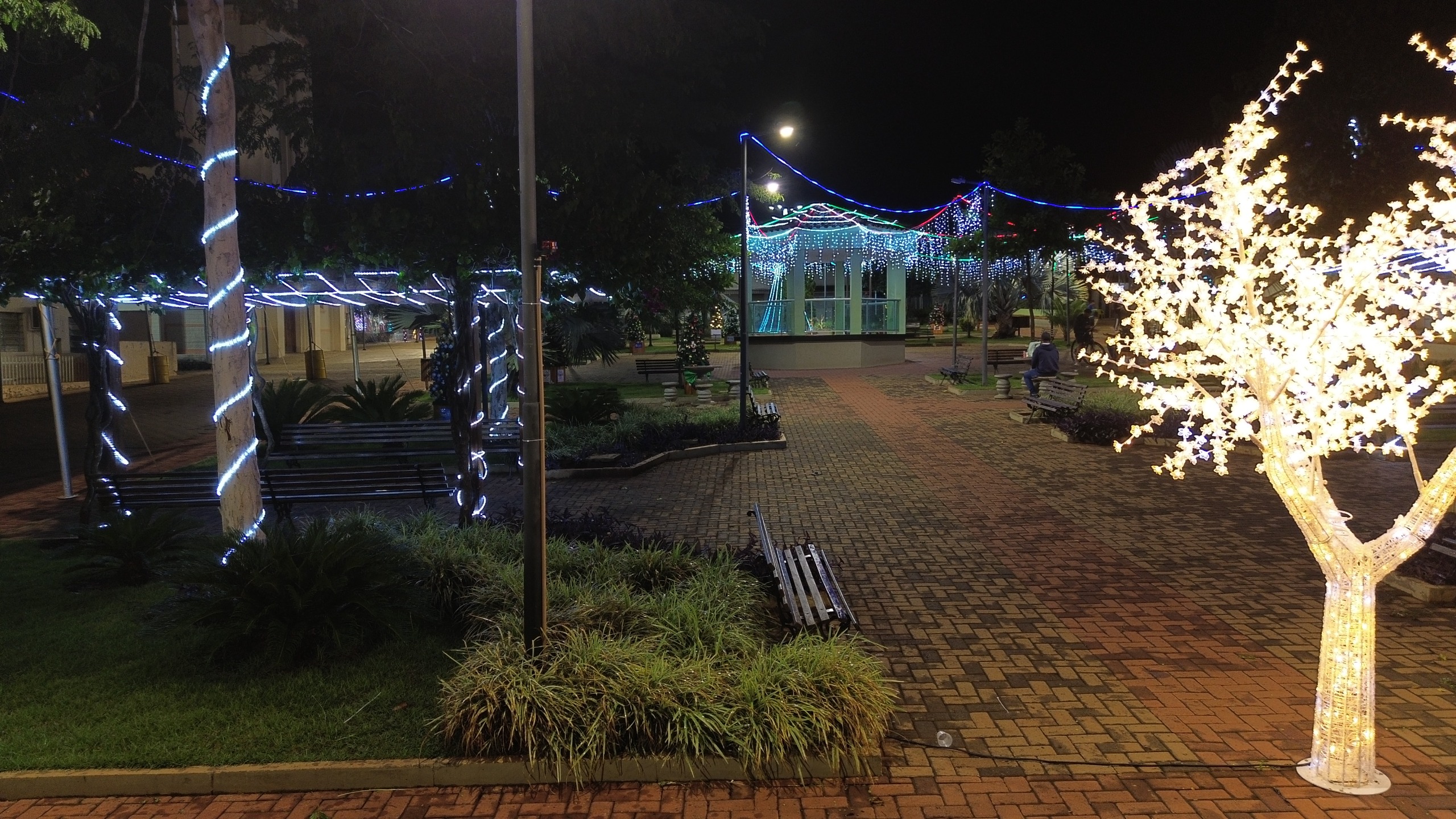 WhatsApp Image 2025-12-10 at 22.44.58 (17)