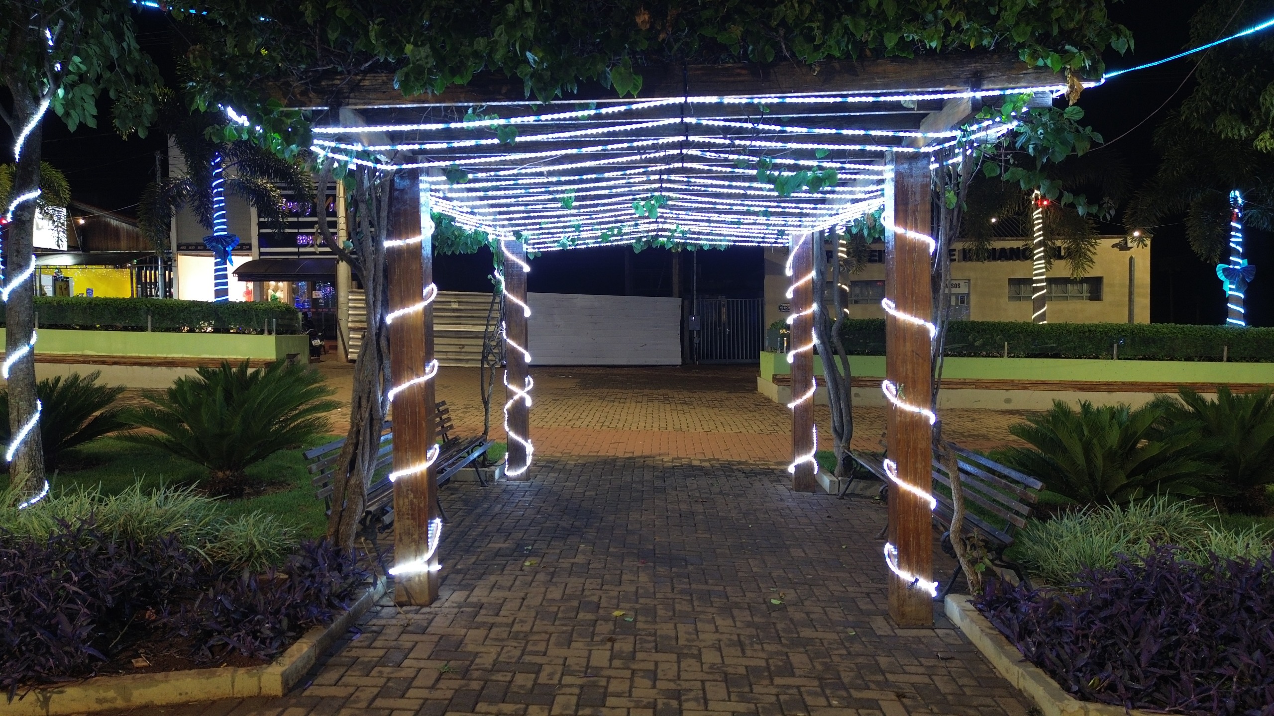 WhatsApp Image 2025-12-10 at 22.44.58 (19)