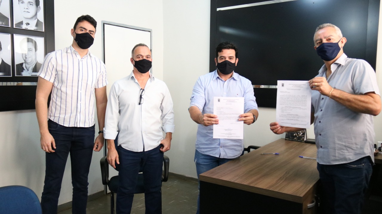 Prefeitura iniciará asfaltamento de 14 pontos de ruas em Indianópolis