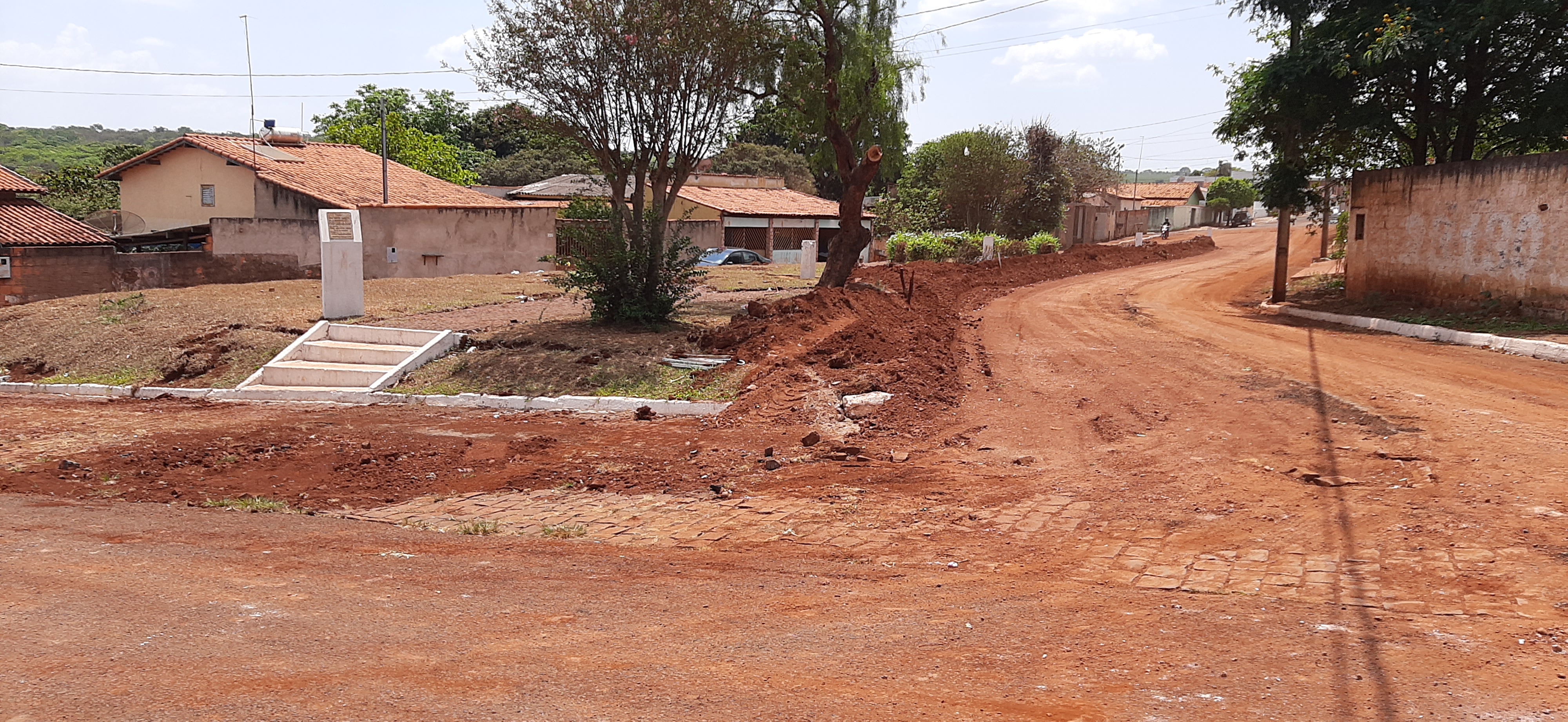 Começou a Revitalização da Praça Ana Alves Rangel