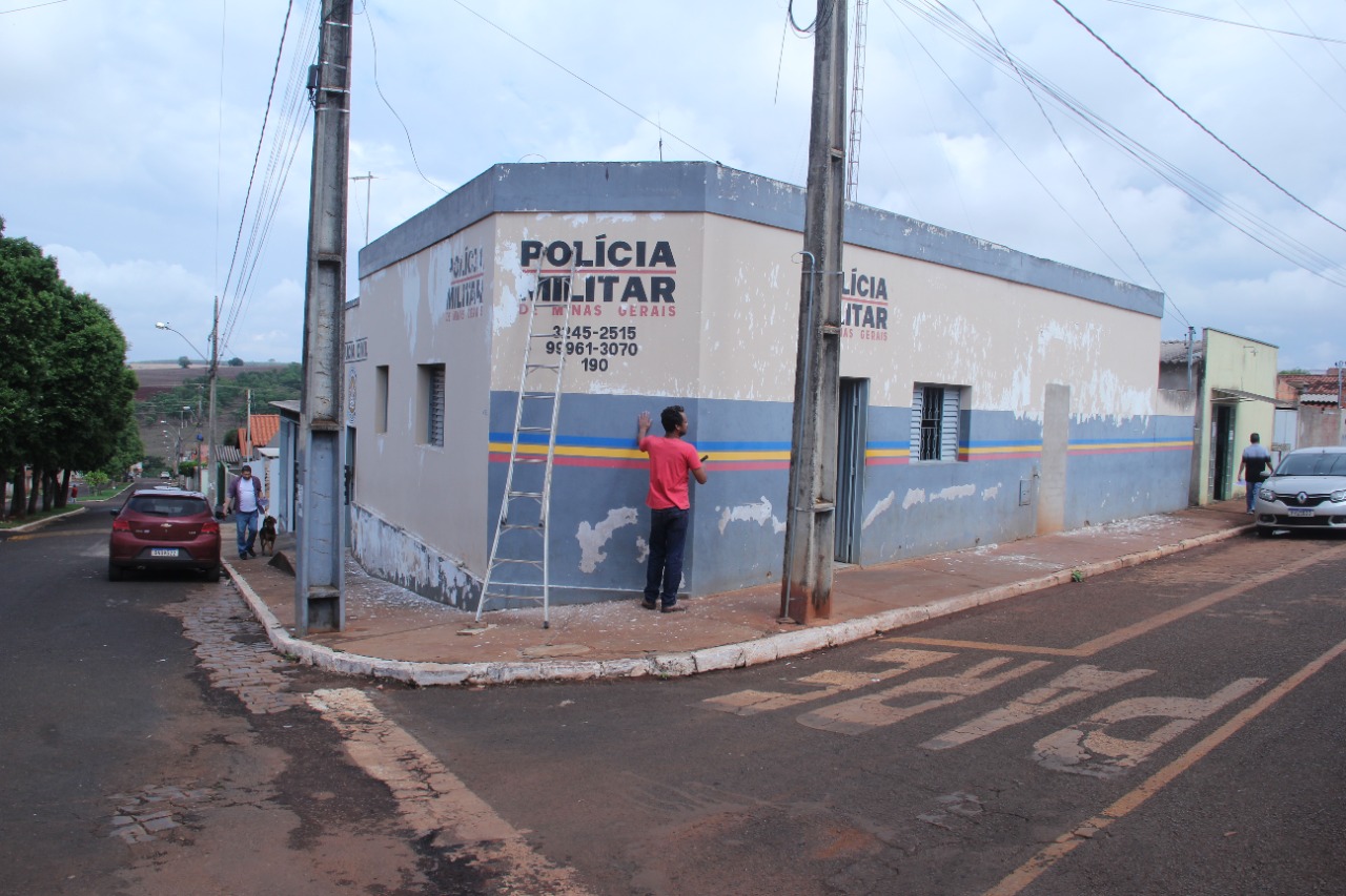 Prefeitura faz reforma no Destacamento de Polícia enquanto finaliza projeto da nova obra