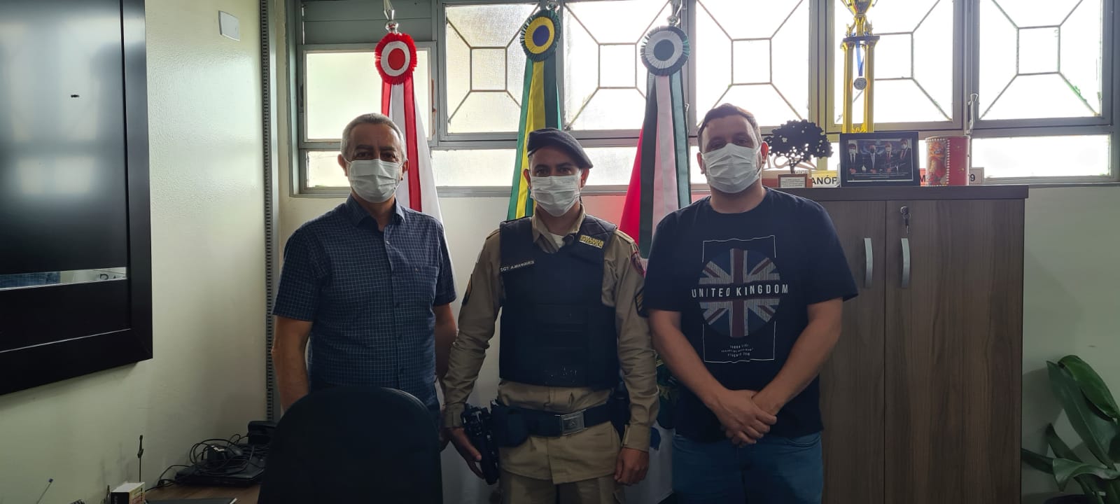 Prefeito recebe novo comandante do Destacamento de Polícia Militar