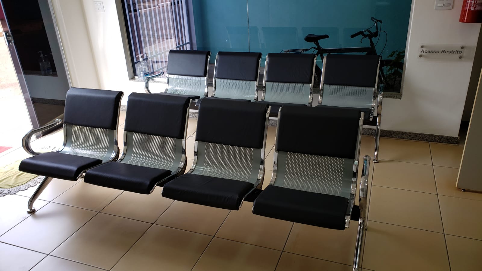 Prefeitura adquire equipamentos para Farmácia de Minas