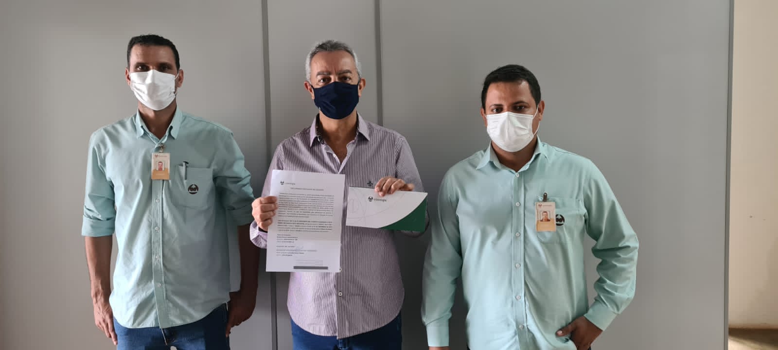 Prefeitura recebe doação de recursos por parte da Cooxupé