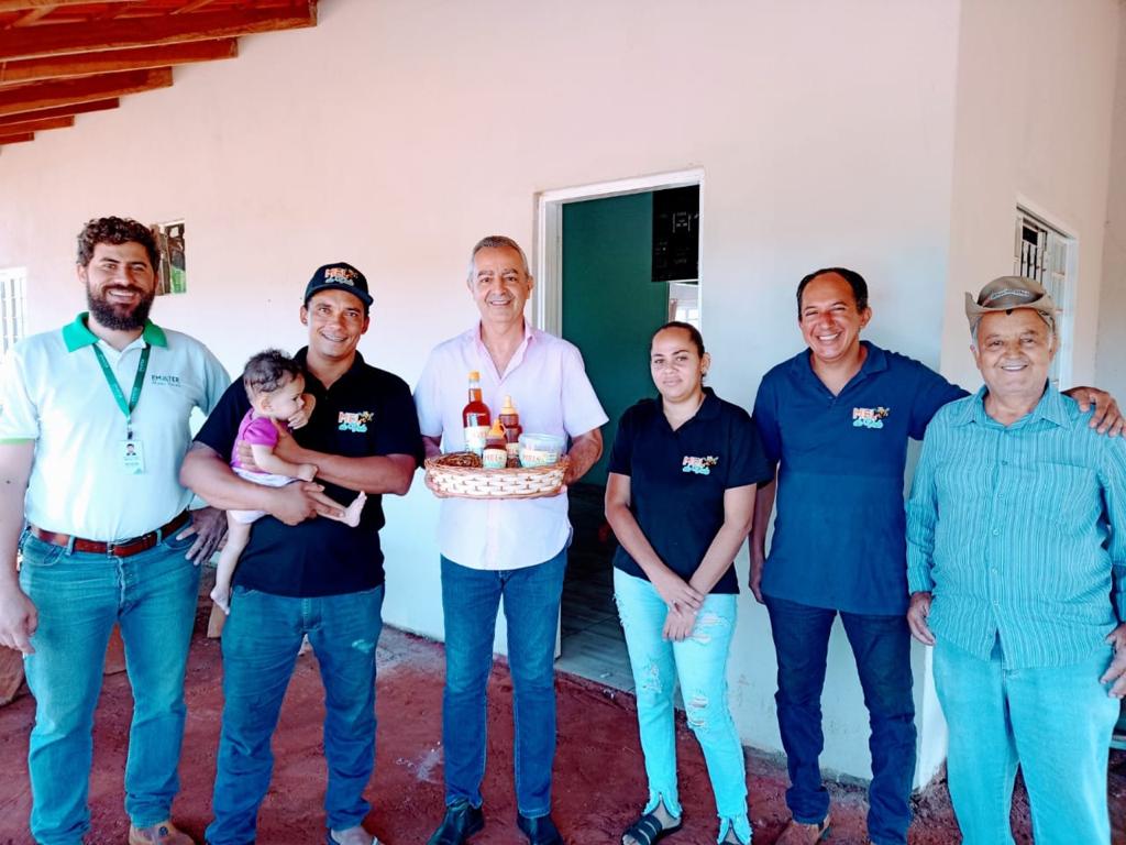 Prefeito se reúne com Apicultores e Agricultores Familiares em Indianópolis