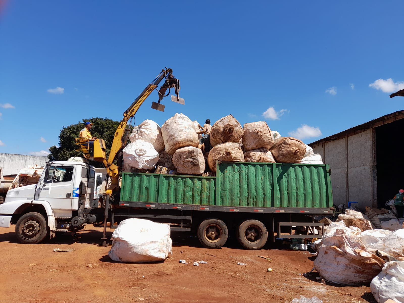 20 toneladas de material reciclado já foi vendido em Indianópolis em 2022