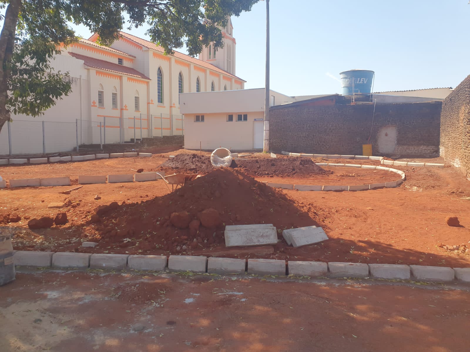 Obra do Playground avança na Praça Urias José da Silva