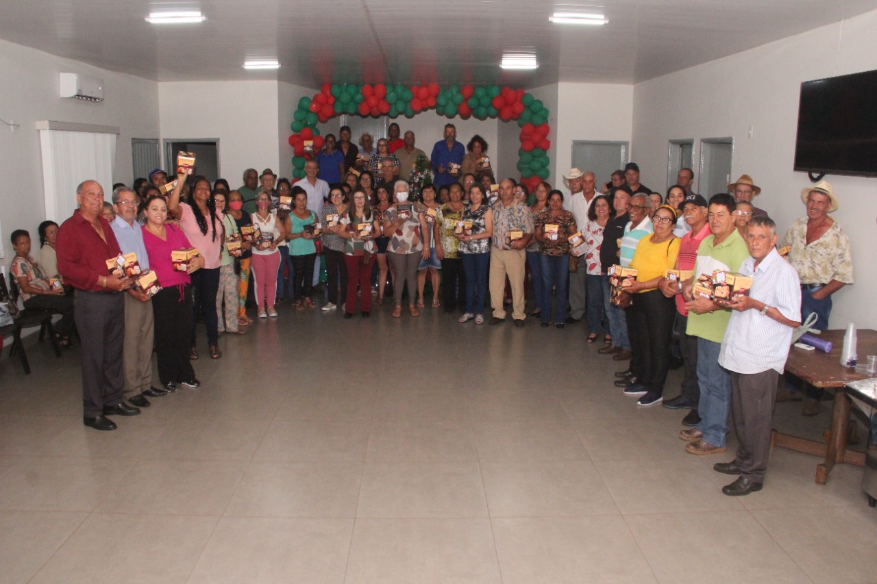 FESTA COM A TERCEIRA IDADE EM INDIANÓPOLIS