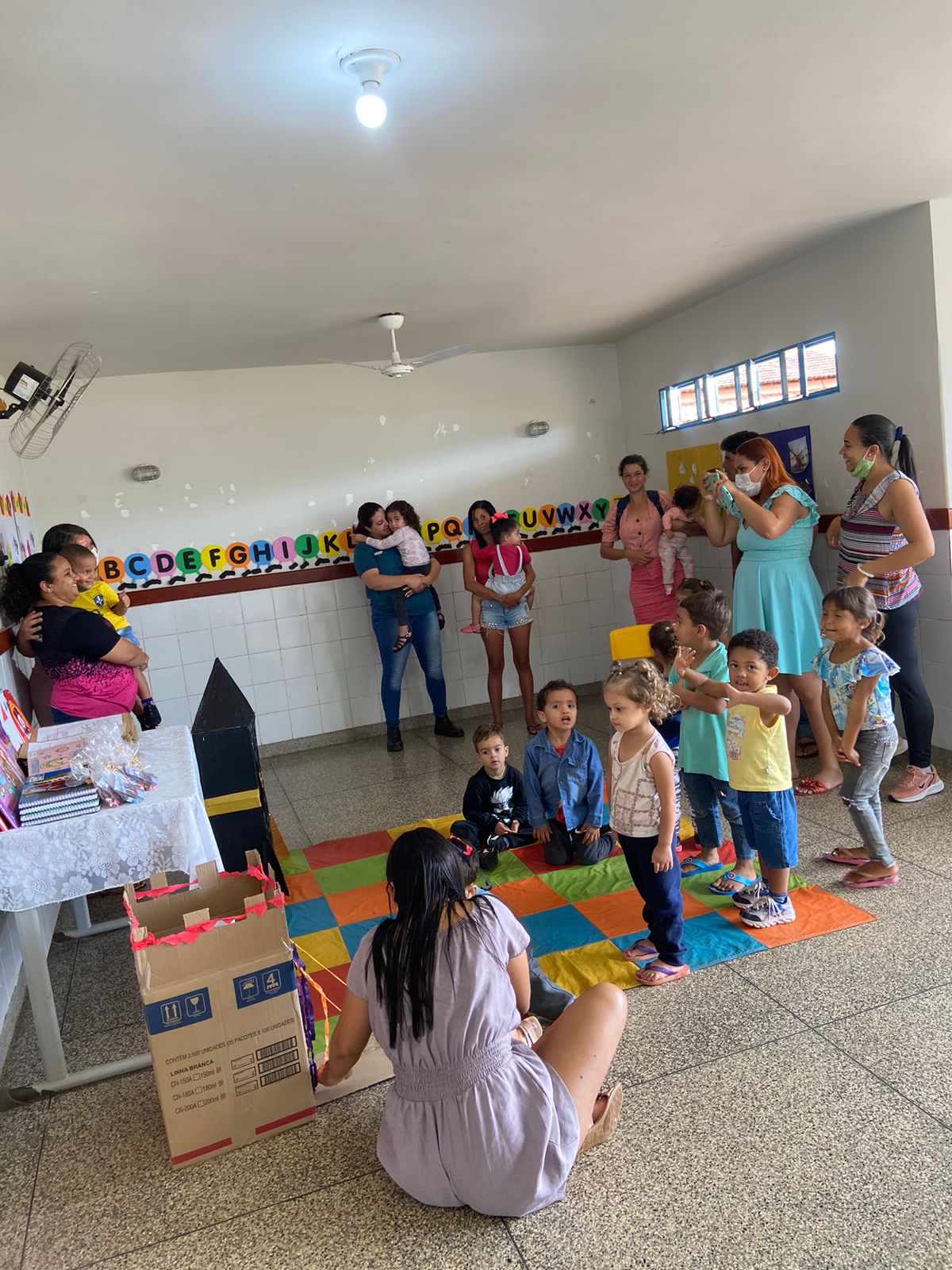 PROJETO LENDO E ESCREVENDO NO CMEI CRIANÇA FELIZ