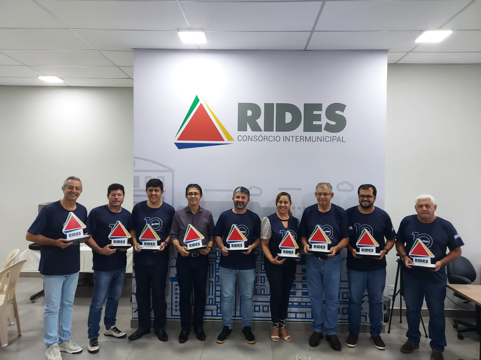 PREFEITOS PARTICIPAM DE ASSEMBLEIA DO CONSÓRCIO RIDES
