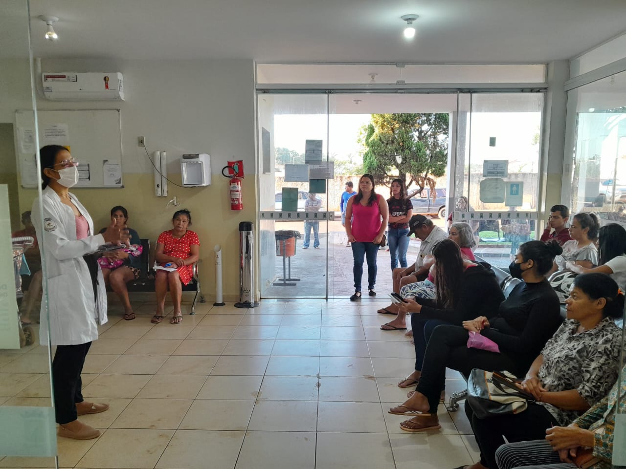 SALA DE ESPERA NO PSF DONA LICA