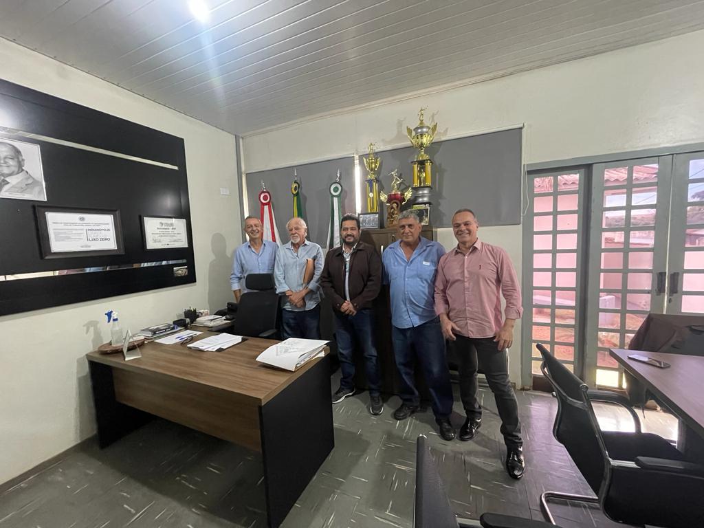 RESIDENCIAL LAGO SUL FOI TEMA DE REUNIÃO COM A COPASA EM INDIANÓPOLIS