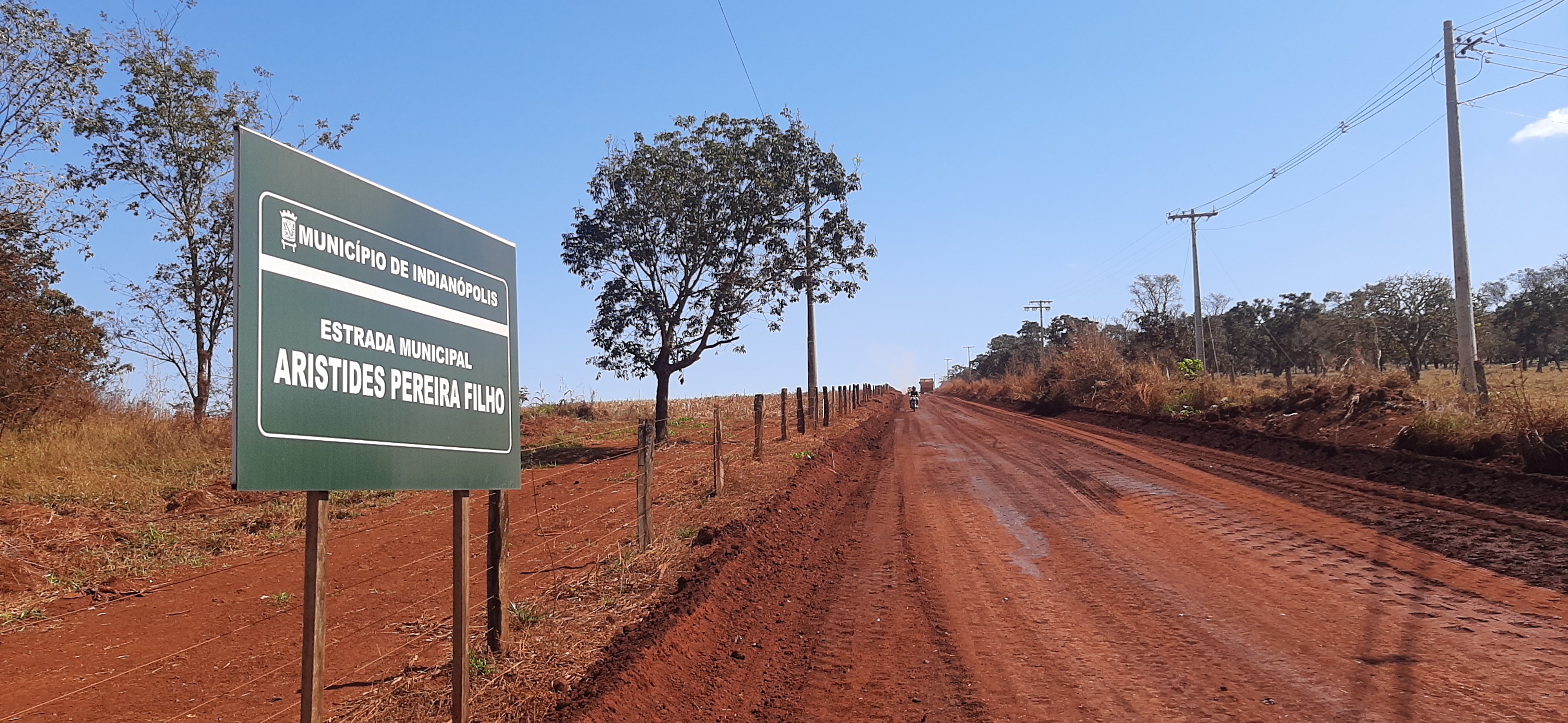 PREFEITURA INICIA OBRA DE ASFALTAMENTO DE ACESSO AO SETOR RURAL