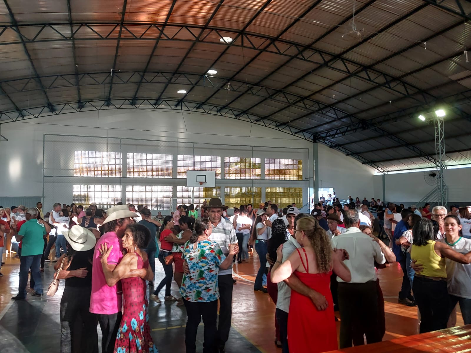 ENCONTRO INTEGRAÇÃO DA MELHOR IDADE EM GRUPIARA