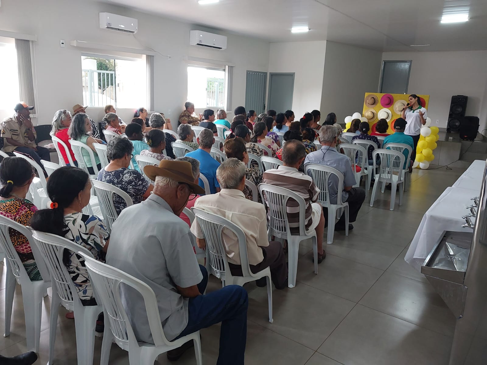 SERVIÇO DE CONVIVÊNCIA E FORTALECIMENTO DE VÍNCULOS EM INDIANÓPOLIS