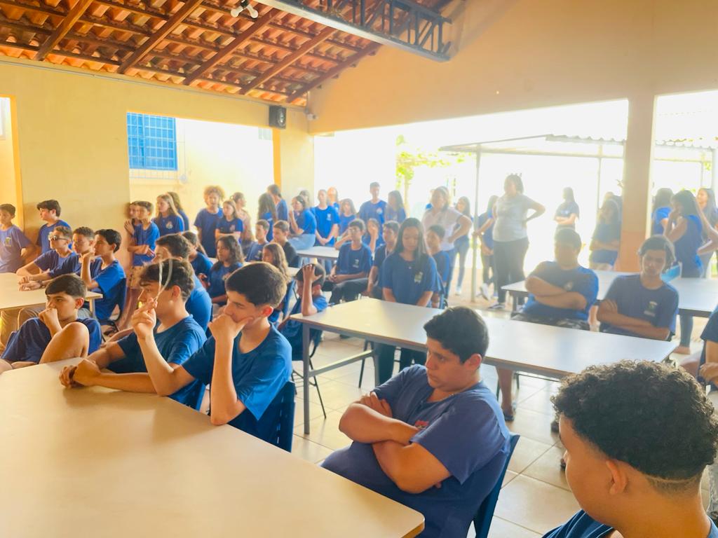 ALUNOS CONHECERAM TODAS AS ETAPAS DO SETOR PRODUTIVO RURAL