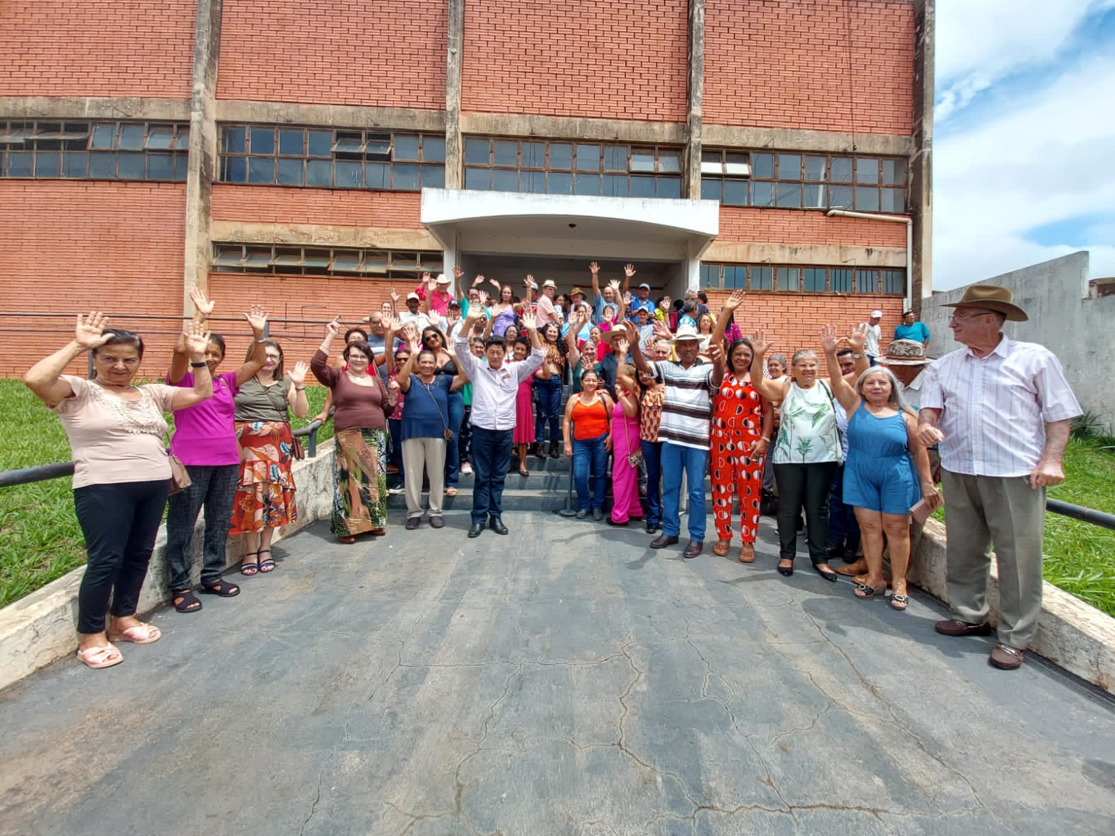 MAIS DE 100 IDOSOS DE INDIANÓPOLIS NO ENCONTRO RIDES