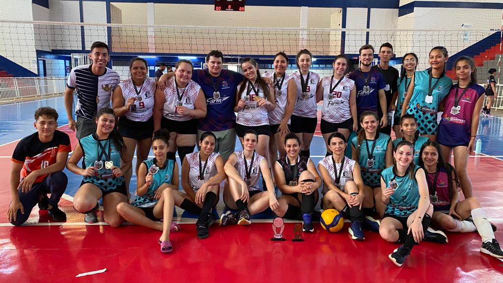 VÔLEI DE INDIANÓPOLIS EM TORNEIO REGIONAL