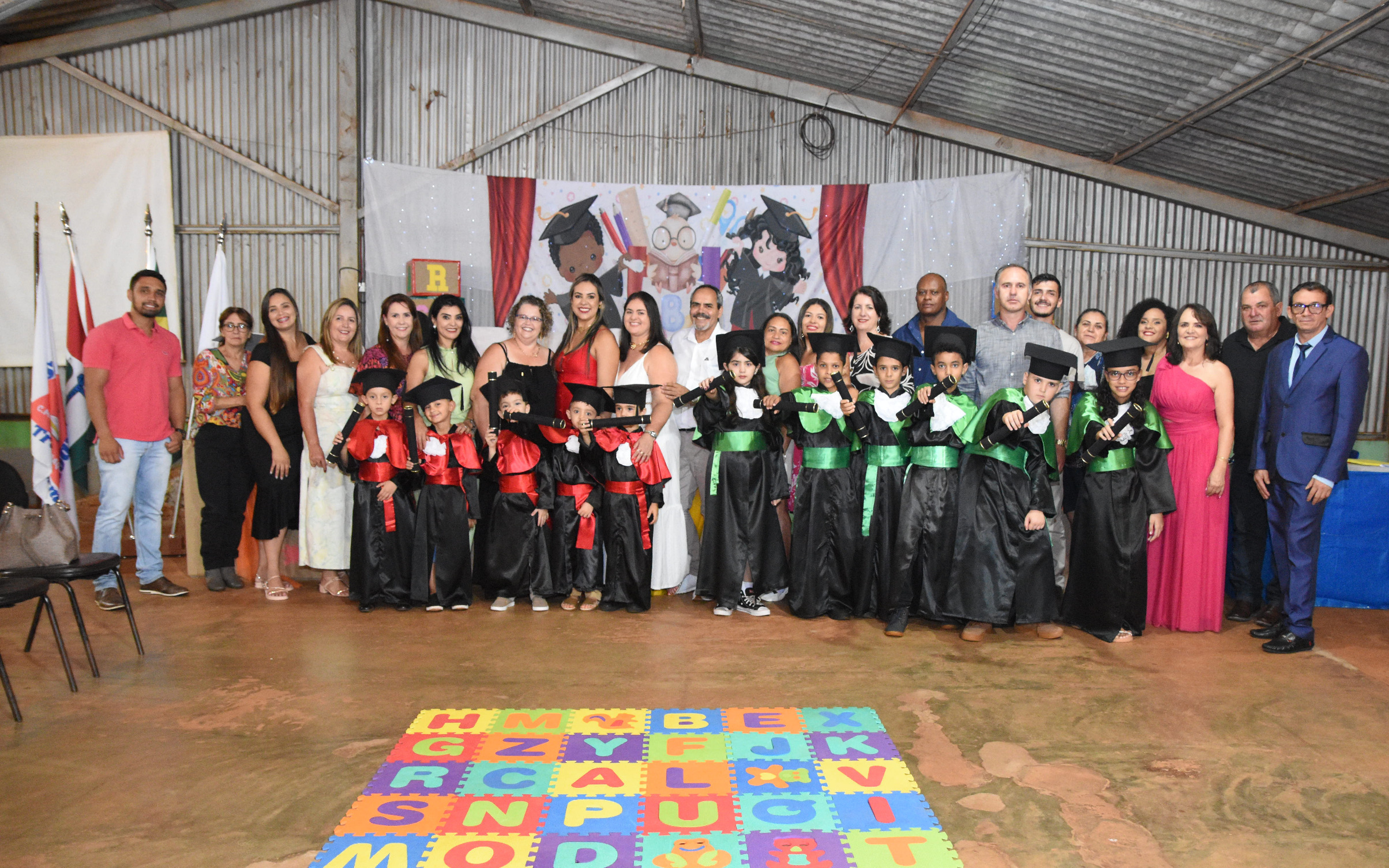 FORMATURA DOS ALUNOS DA ESCOLA PEDRO JOAQUIM PEREIRA