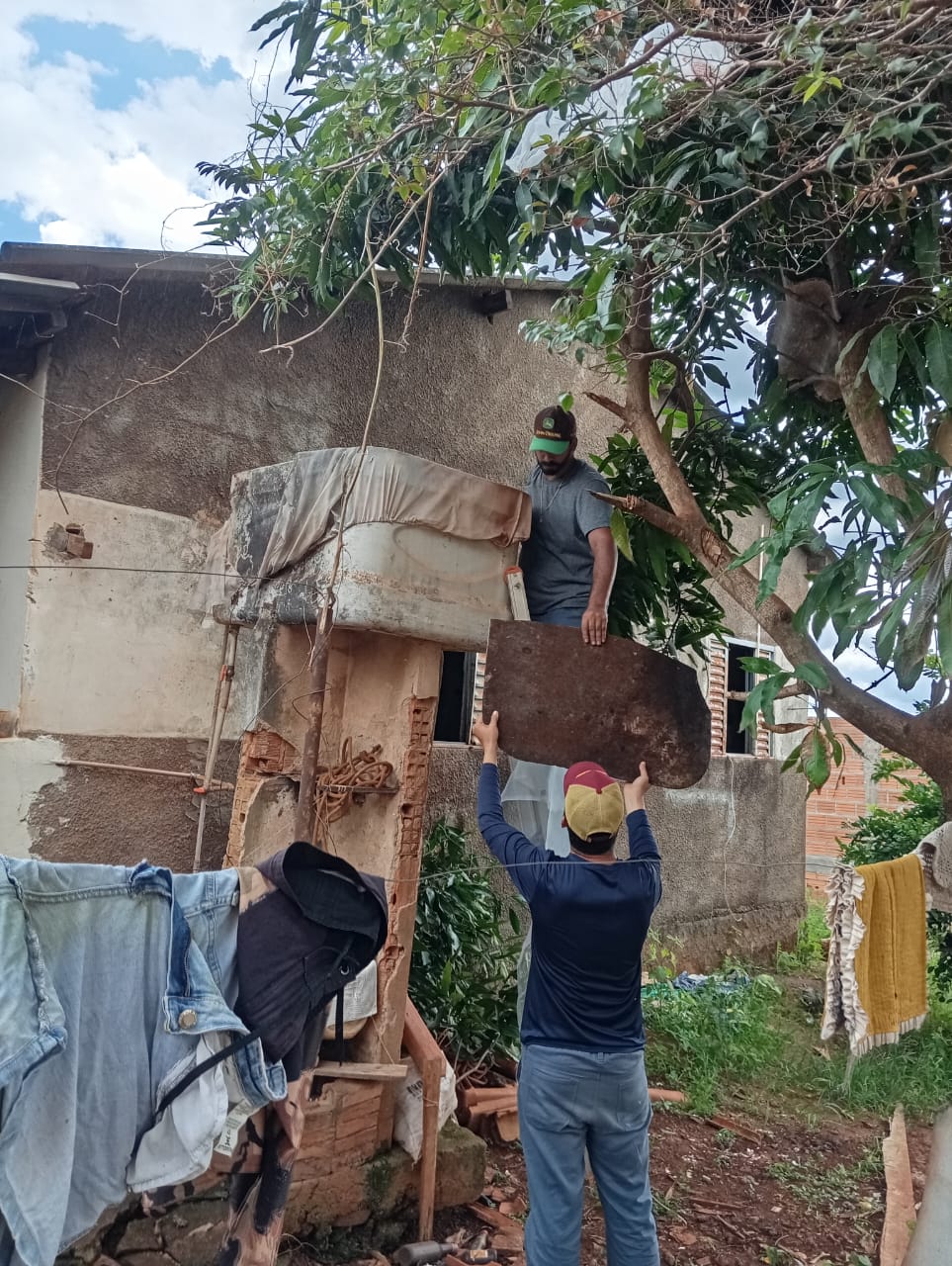 A BATALHA CONTRA O AEDES AEGYPTI NÃO PODE PARAR