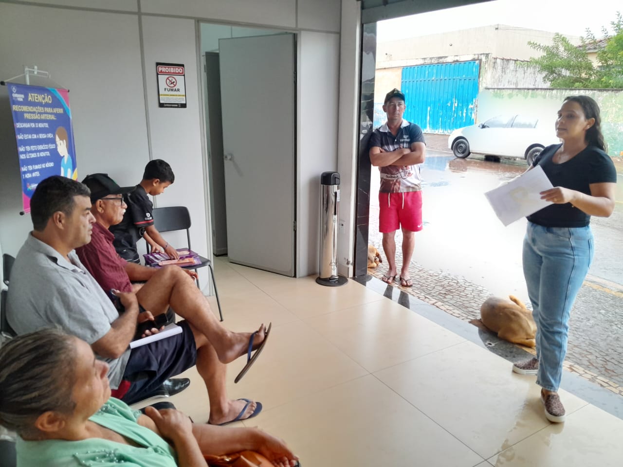 PSF DONA LICA REALIZA AÇÕES EM SALA DE ESPERA