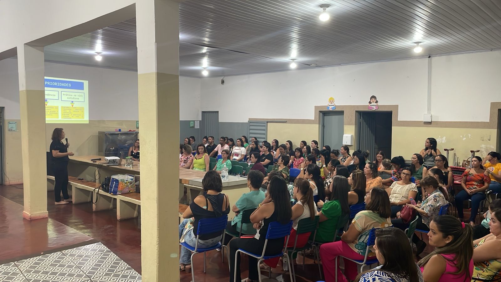 O AUTISMO E AS PRÁTICAS PEDAGÓGICAS NAS ESCOLAS