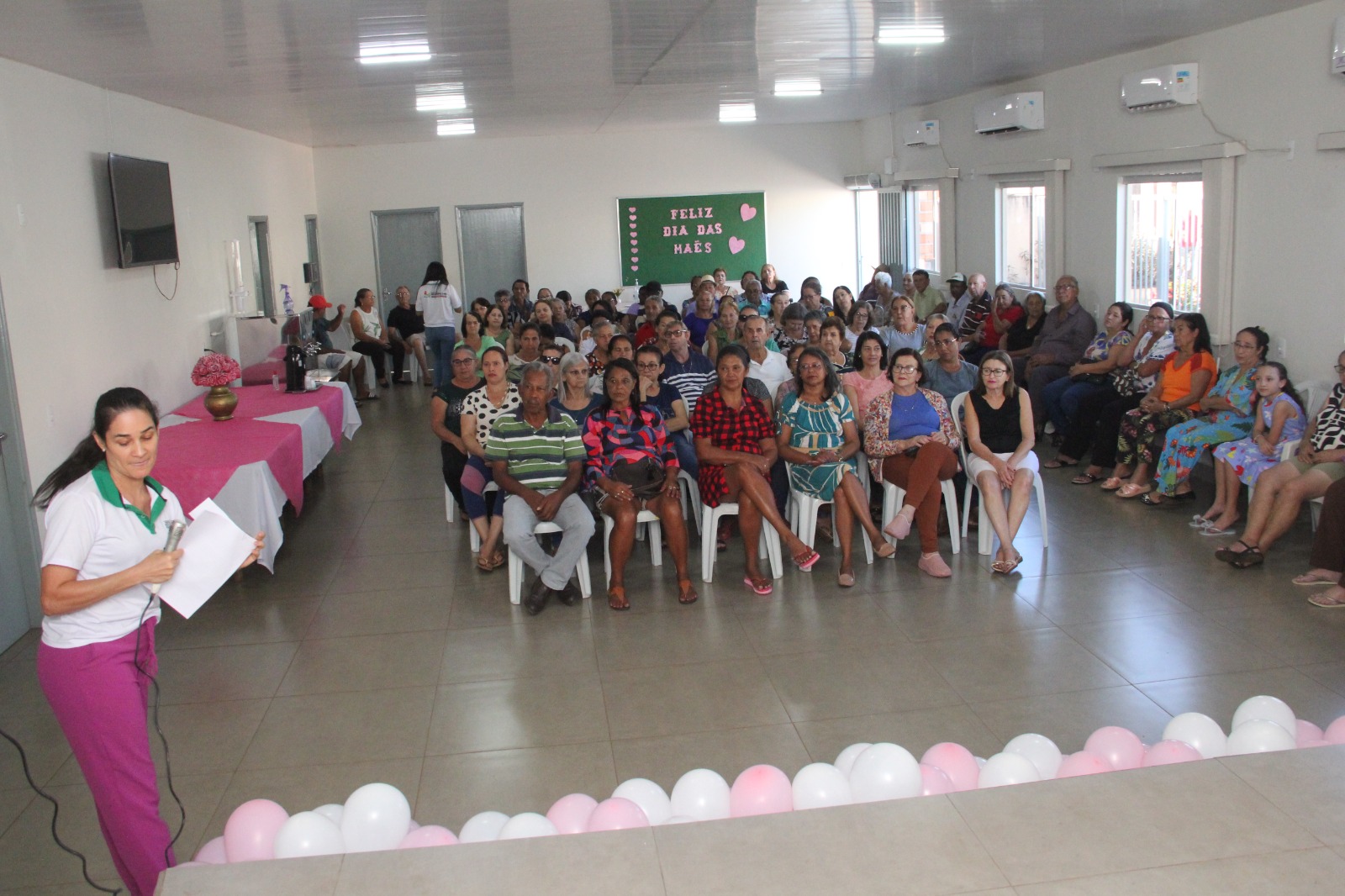 COMEMORAÇÕES DO DIA DAS MÃES NA MELHOR IDADE