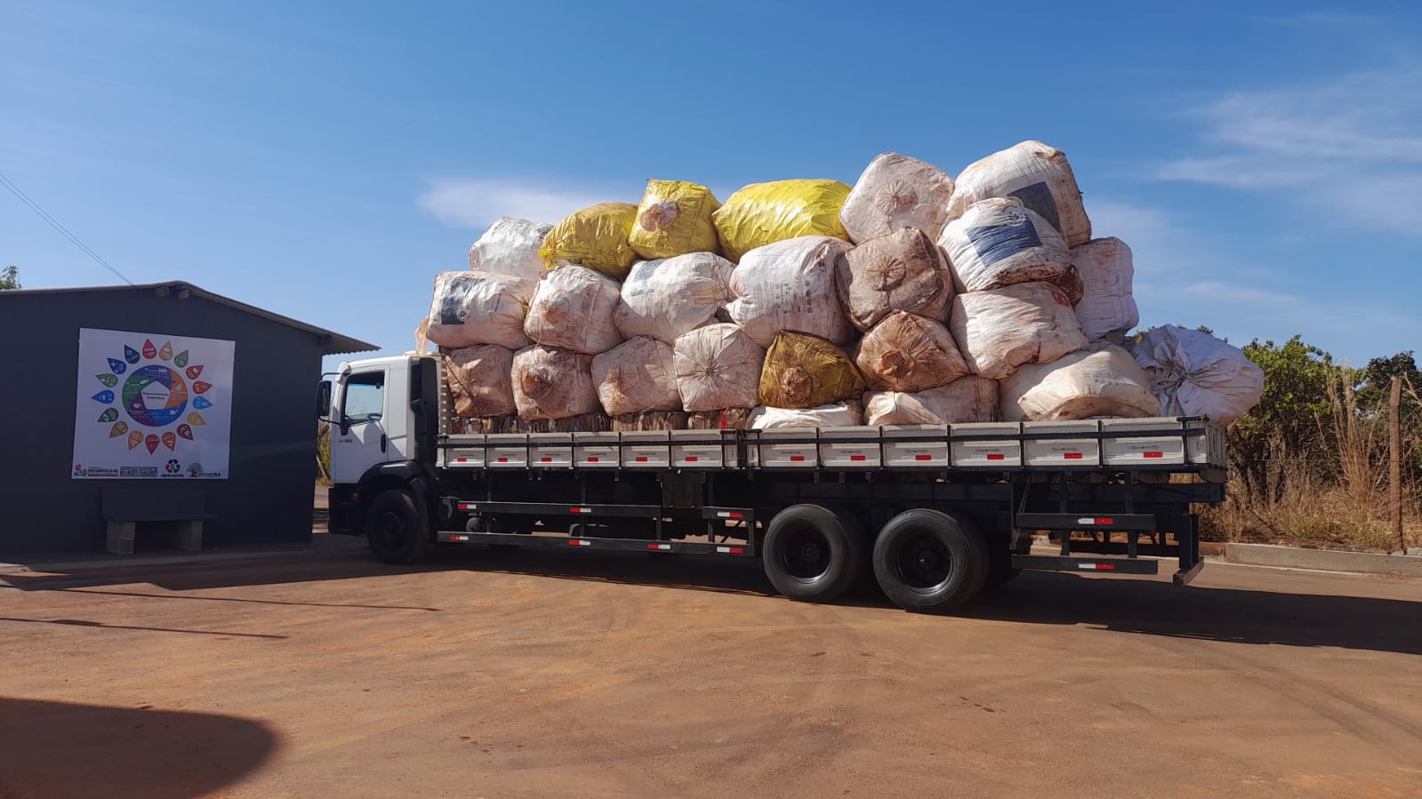 NOVA CARGA DE RECICLADOS TRANSPORTADA DE INDIANÓPOLIS
