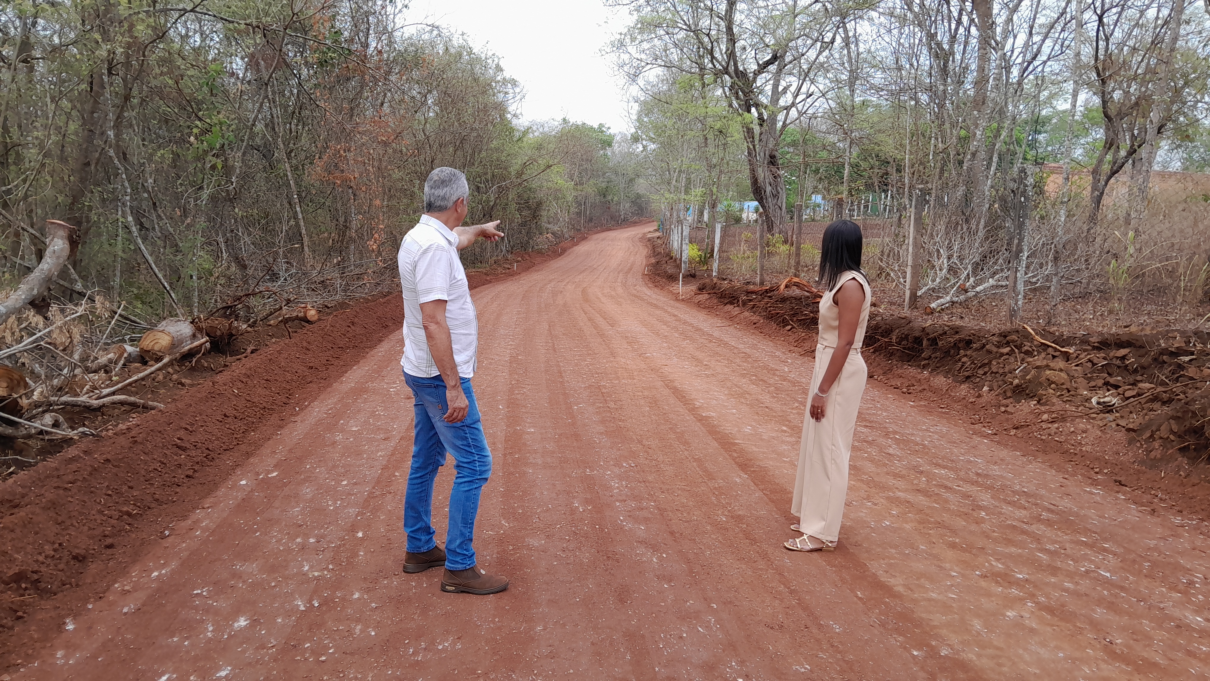 ASFALTO PARA O BAIRRO BEIRA LAGO