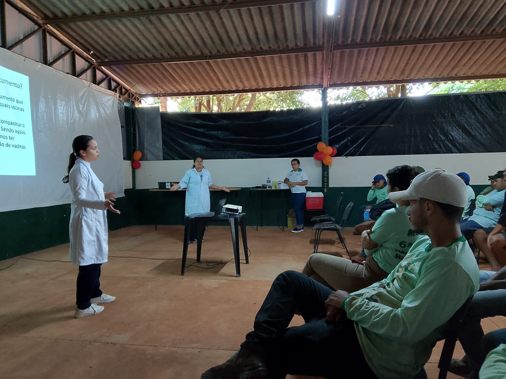 Equipe da Sala de Vacinação participa da SIPAT na Fazenda Mandaguari