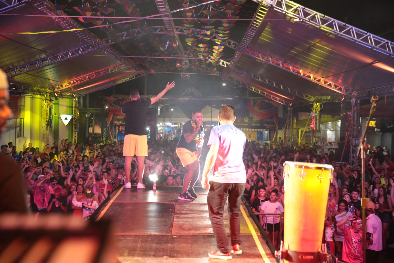 Shows do CarnaIndi 2025 atraem foliões e movimentam Indianópolis com programação diversificada