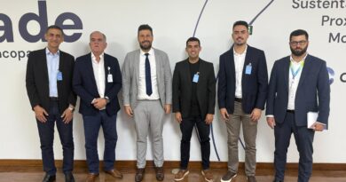 Prefeitura de Indianópolis busca reforço no abastecimento de água em reunião com a Copasa