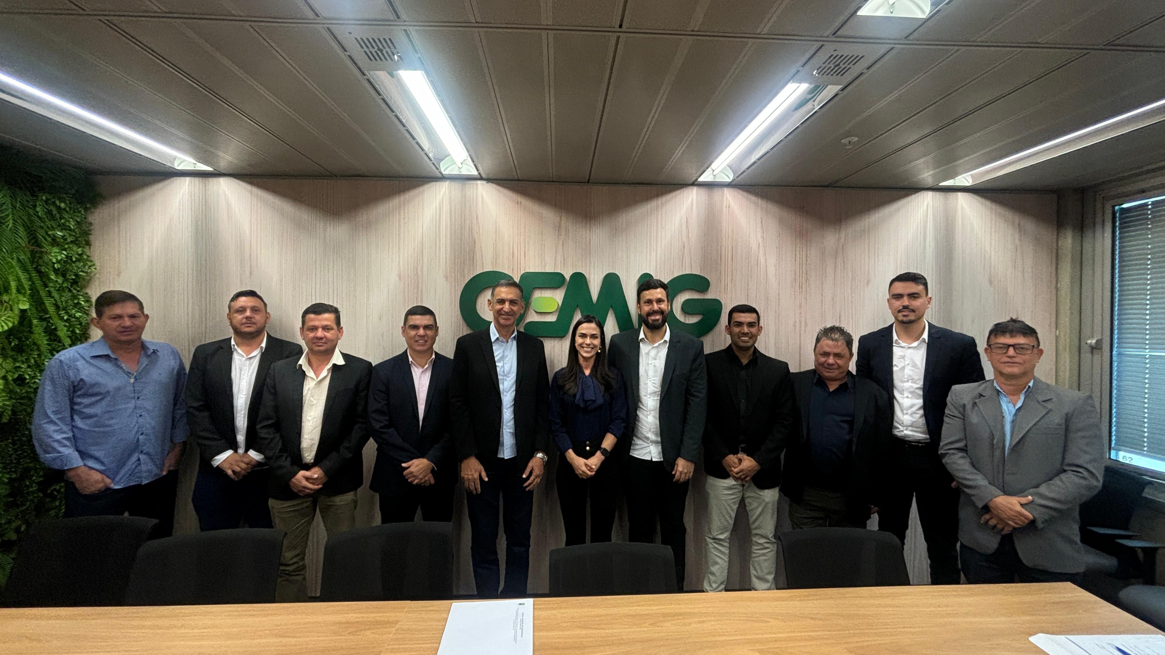 Prefeitura de Indianópolis participa de reunião na Cemig e garante investimentos para ampliar segurança no abastecimento de energia