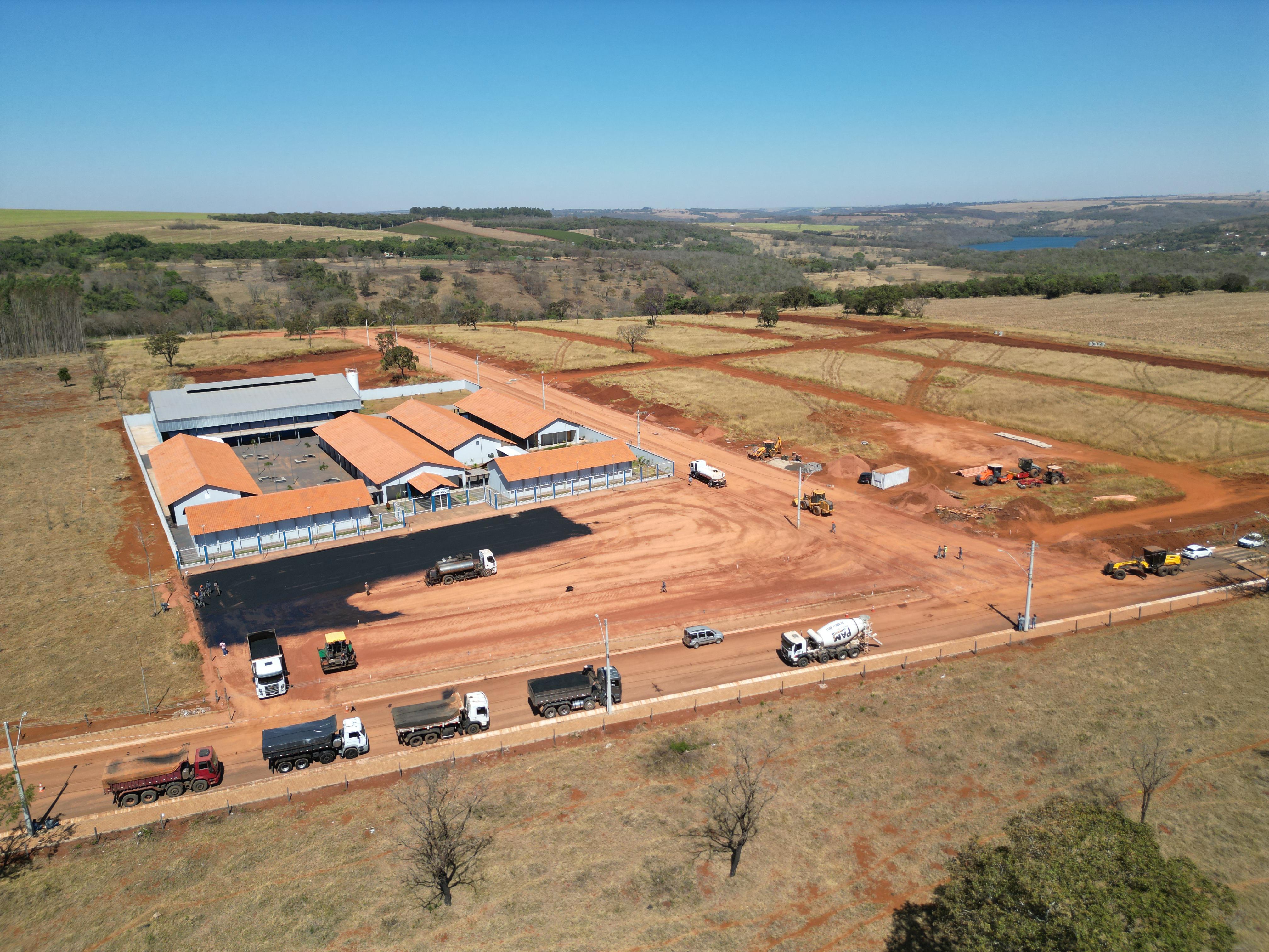 Prefeitura inicia primeira etapa da pavimentação do Loteamento Lago Sul com investimento de R$ 2 milhões