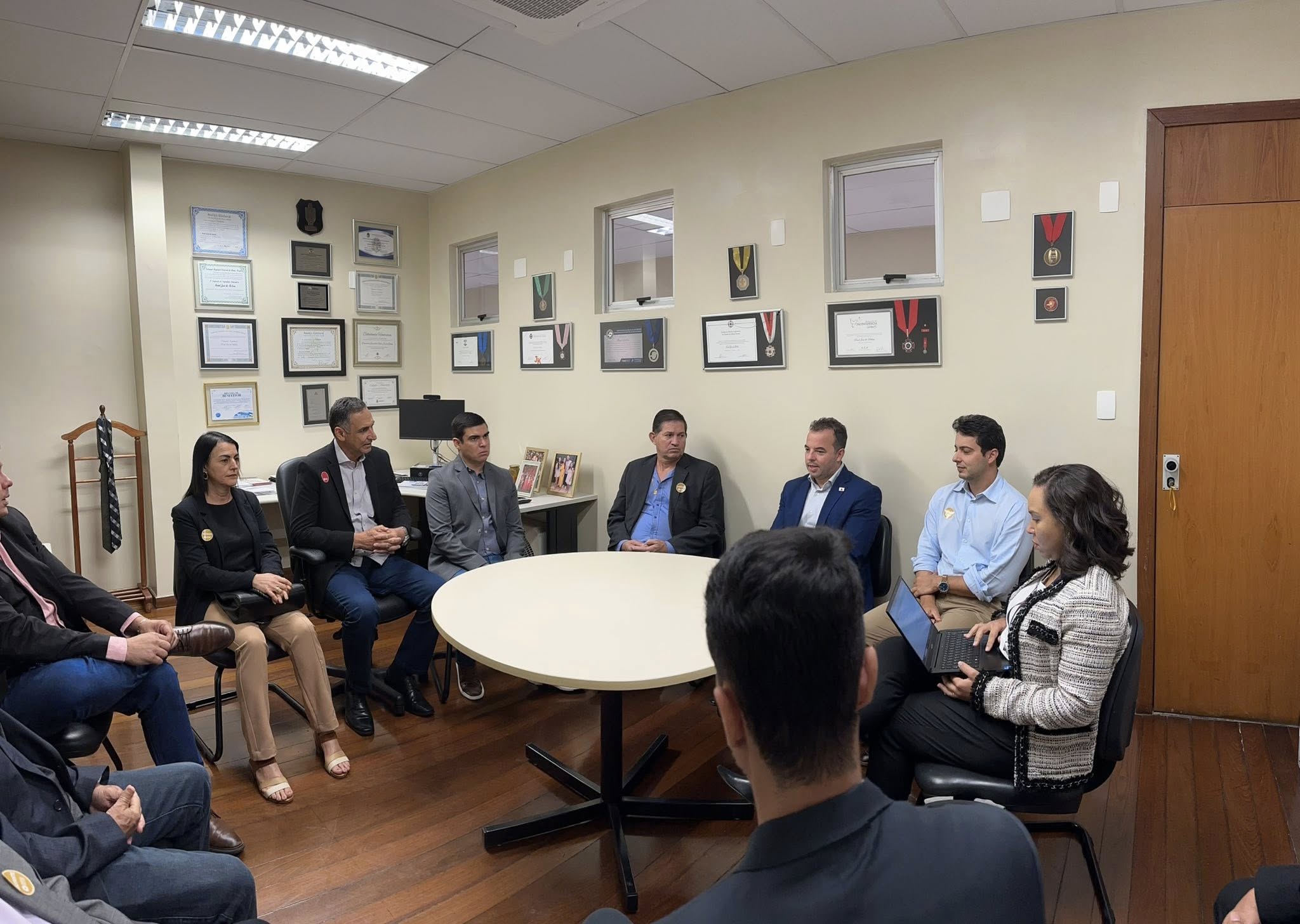 569408913_2009503223149784_1425285191380372284_n