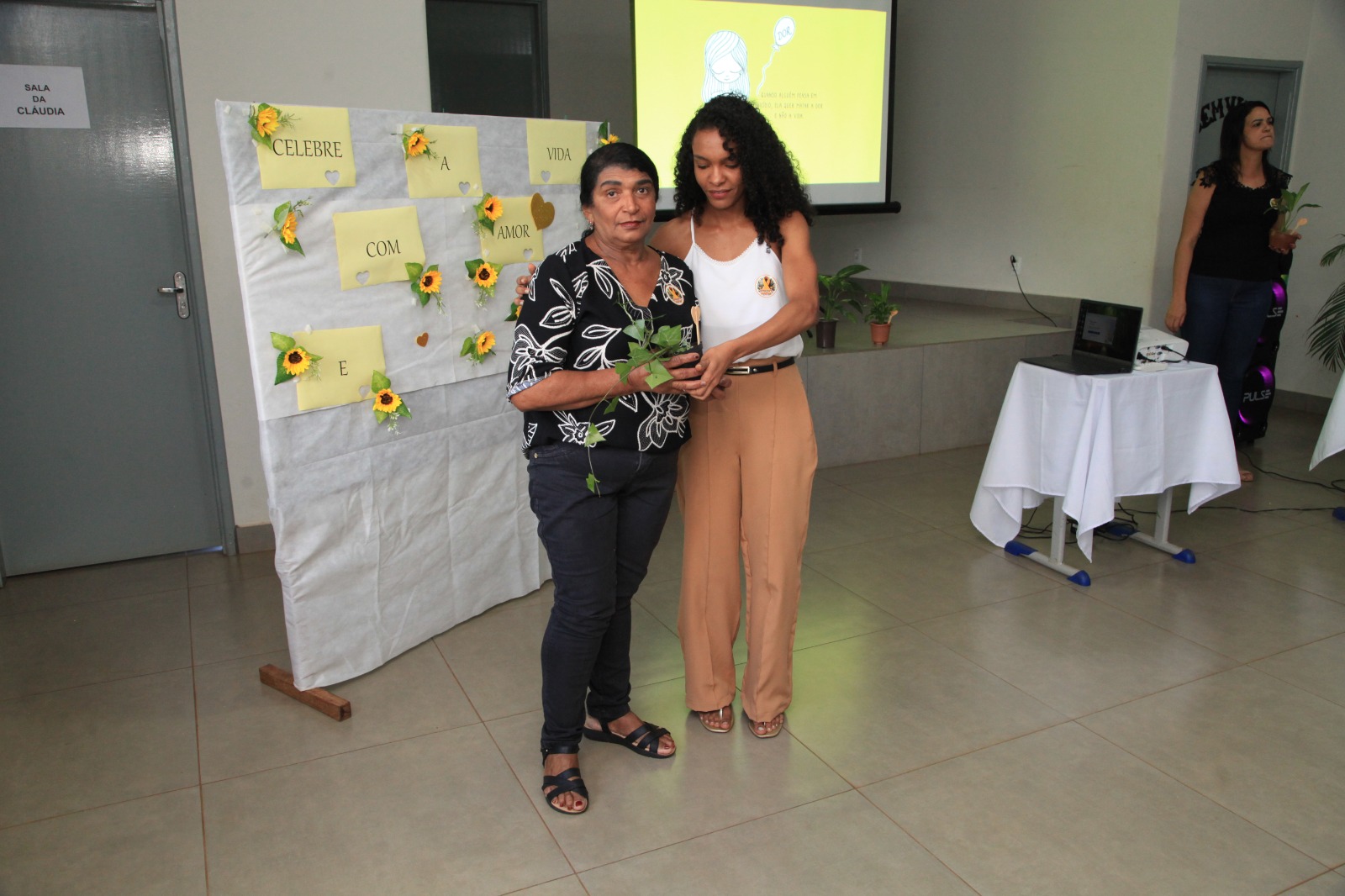 71145564-50bb-40f7-95ef-b1a9c1d71c60