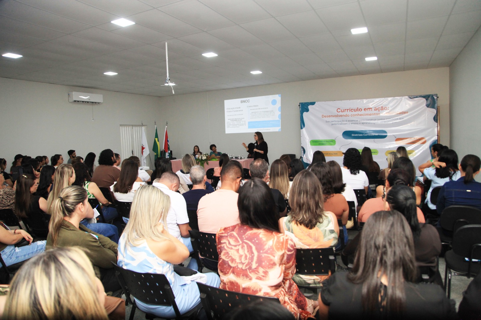 e218febd-bfdd-4d91-888d-396bb891c26e