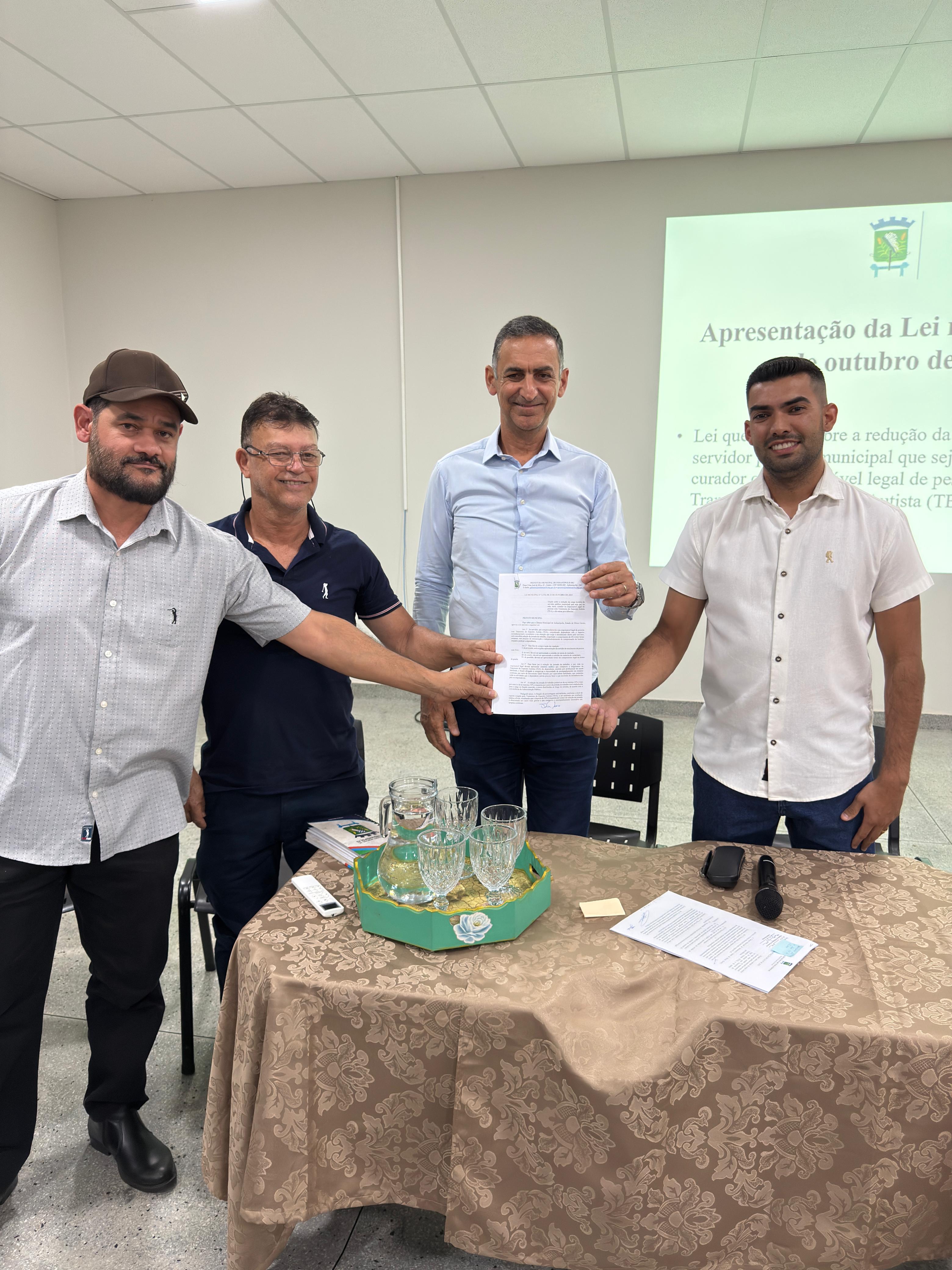Prefeitura de Indianópolis sanciona Lei Municipal nº 2.330/2025