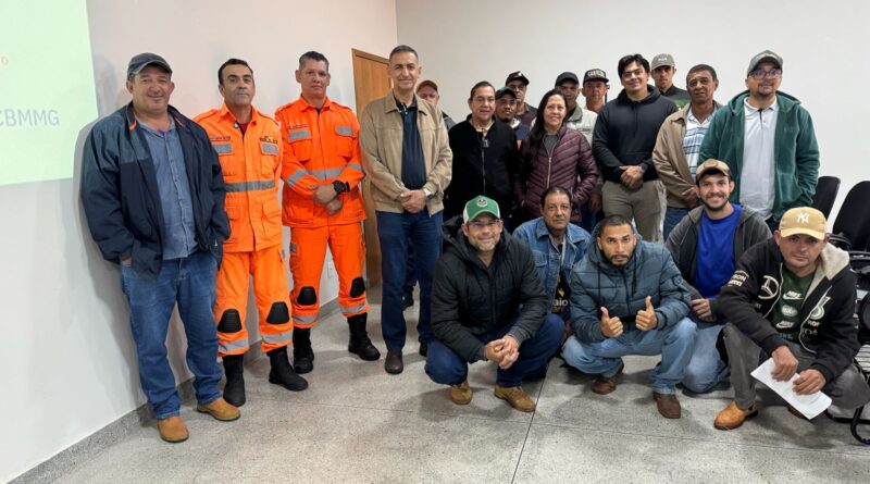 Servidores da Prefeitura de Indianópolis participam de capacitação em prevenção e combate a incêndios